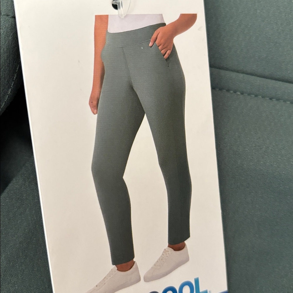 32 Degrees Cool Athleisure Pants Balsam Green Large NWT Pockets Pull-On
